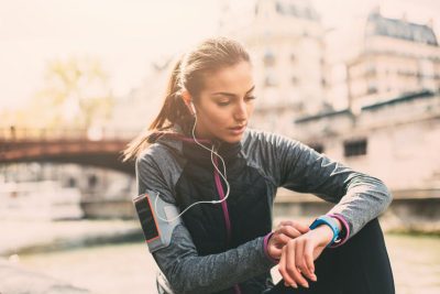 Comparativa Amazfit Bip vs. Xiaomi Mi Band 4: ¿cuál es la mejor opción para ti?