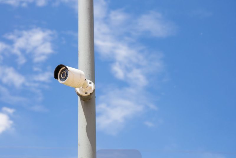 Cómo instalar una cámara de vigilancia exterior Wi-Fi paso a paso