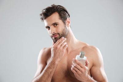 Mejores aromas de perfumes para hombre en 2025: clásicos, tendencias y personalidad