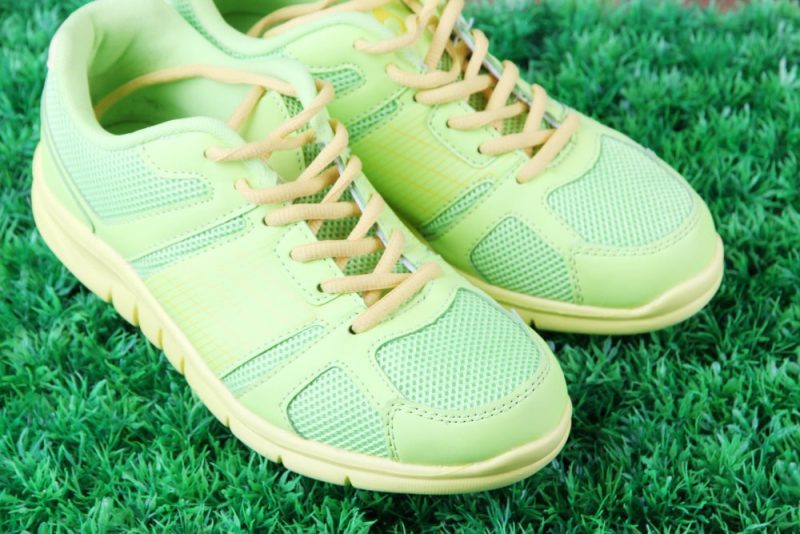 calzado103pg Outfits para hombres con tenis verdes