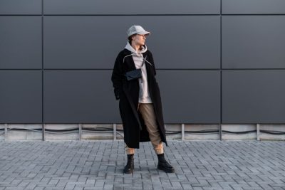 Cómo combinar un outfit con botas militares para cualquier ocasión