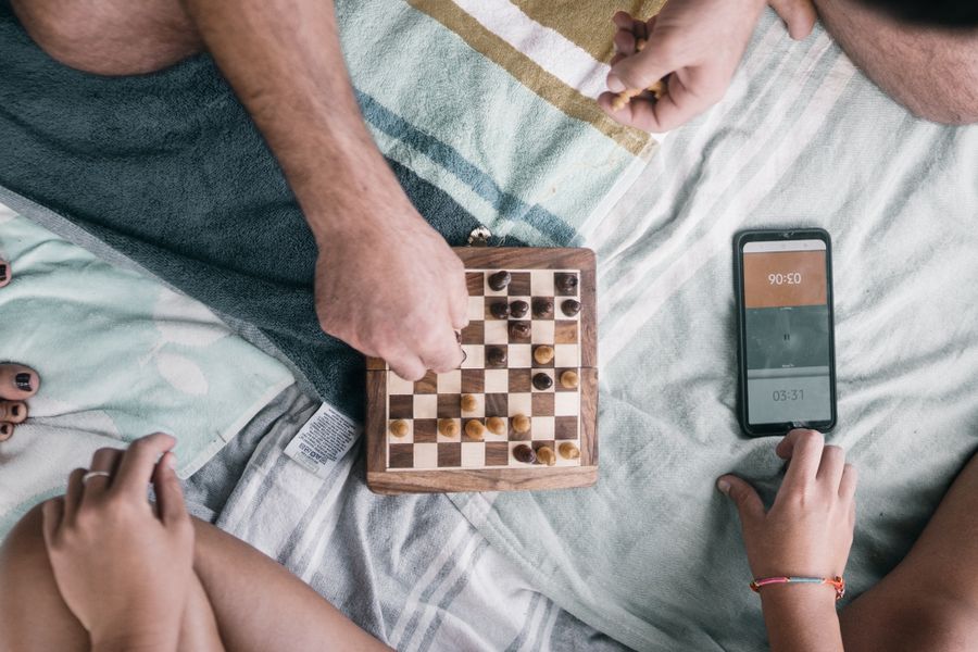 juego ajedrez portatil temporizador smartphone 2 Juego de ajedrez portátil con temporizador en smartphone