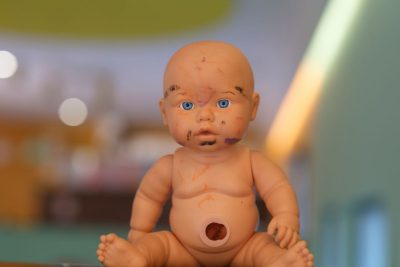 Cuidados esenciales y beneficios de los bebés reborn hiperrealistas